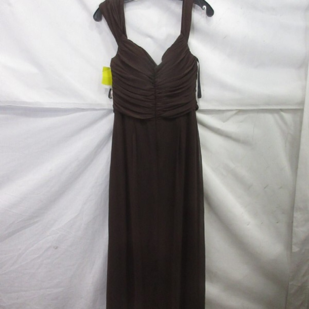 Evening/prom/wedding gown - Picture 2 of 4
